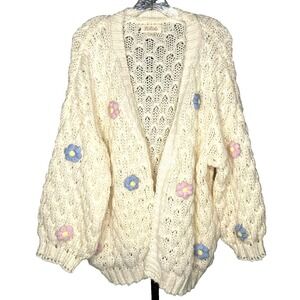Listicle Cardigan Women's size Large Crochet Chunky Knit floral boxy cottagecore